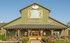 Ponte Vineyard Inn